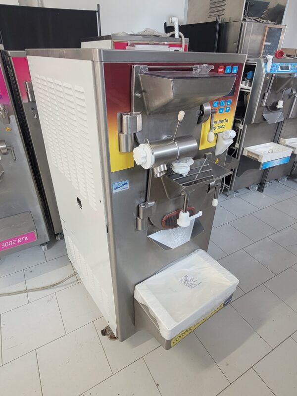 COMPACTA-TOP-USATA